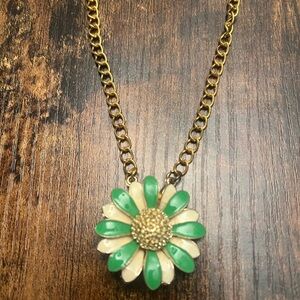 Vintage Costume Jewelry Necklace Enamel Flower Gold Chain Fairycore Whimsical 10